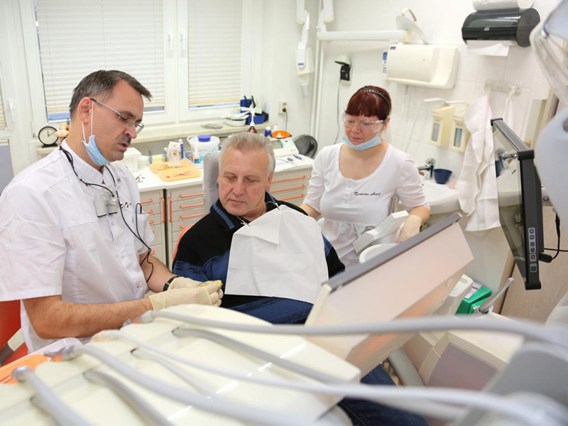 Dr. Jörg Hamann - Zahnarzt Rostock